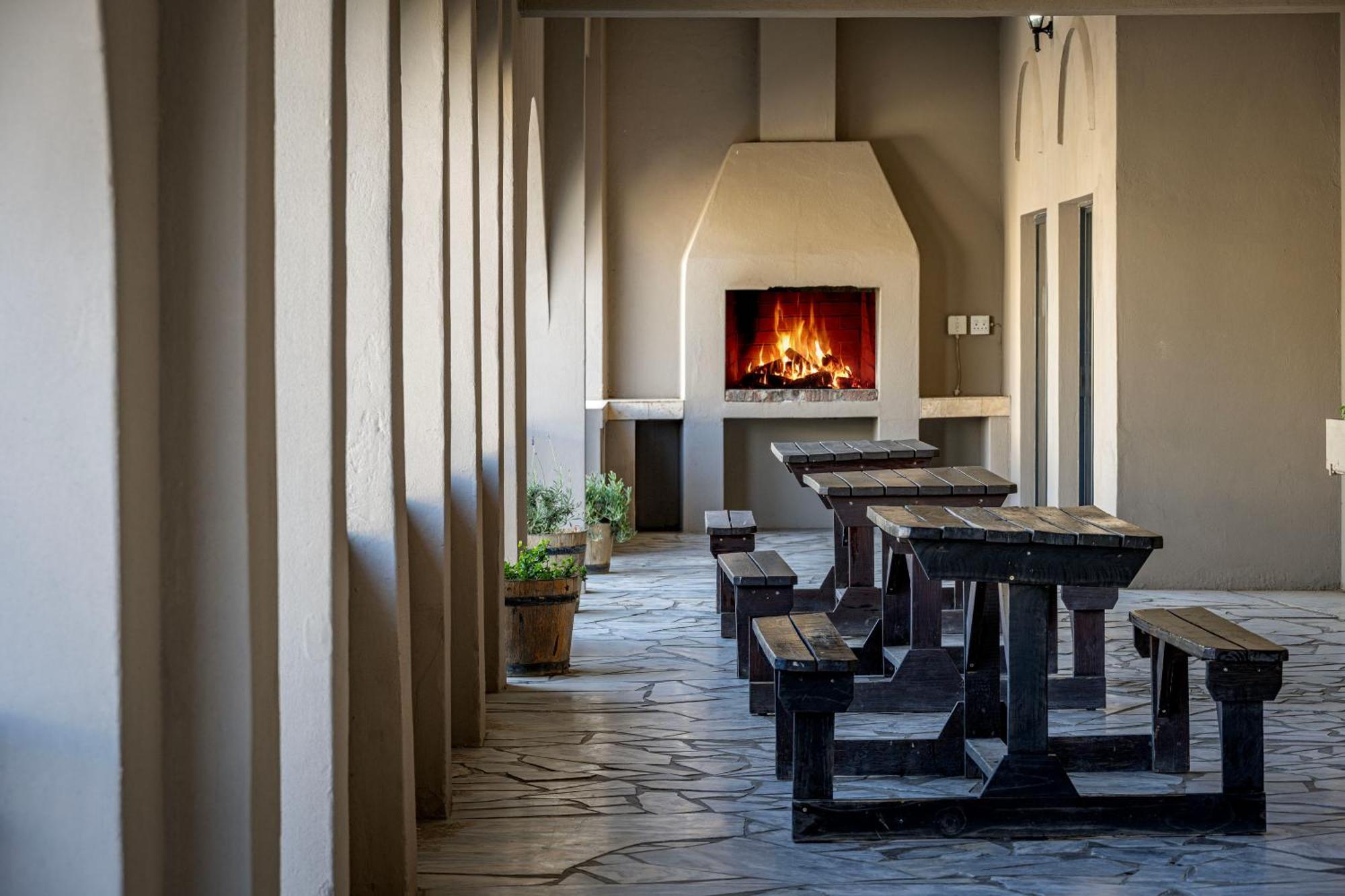 Calvinia Hotel Eksteriør billede