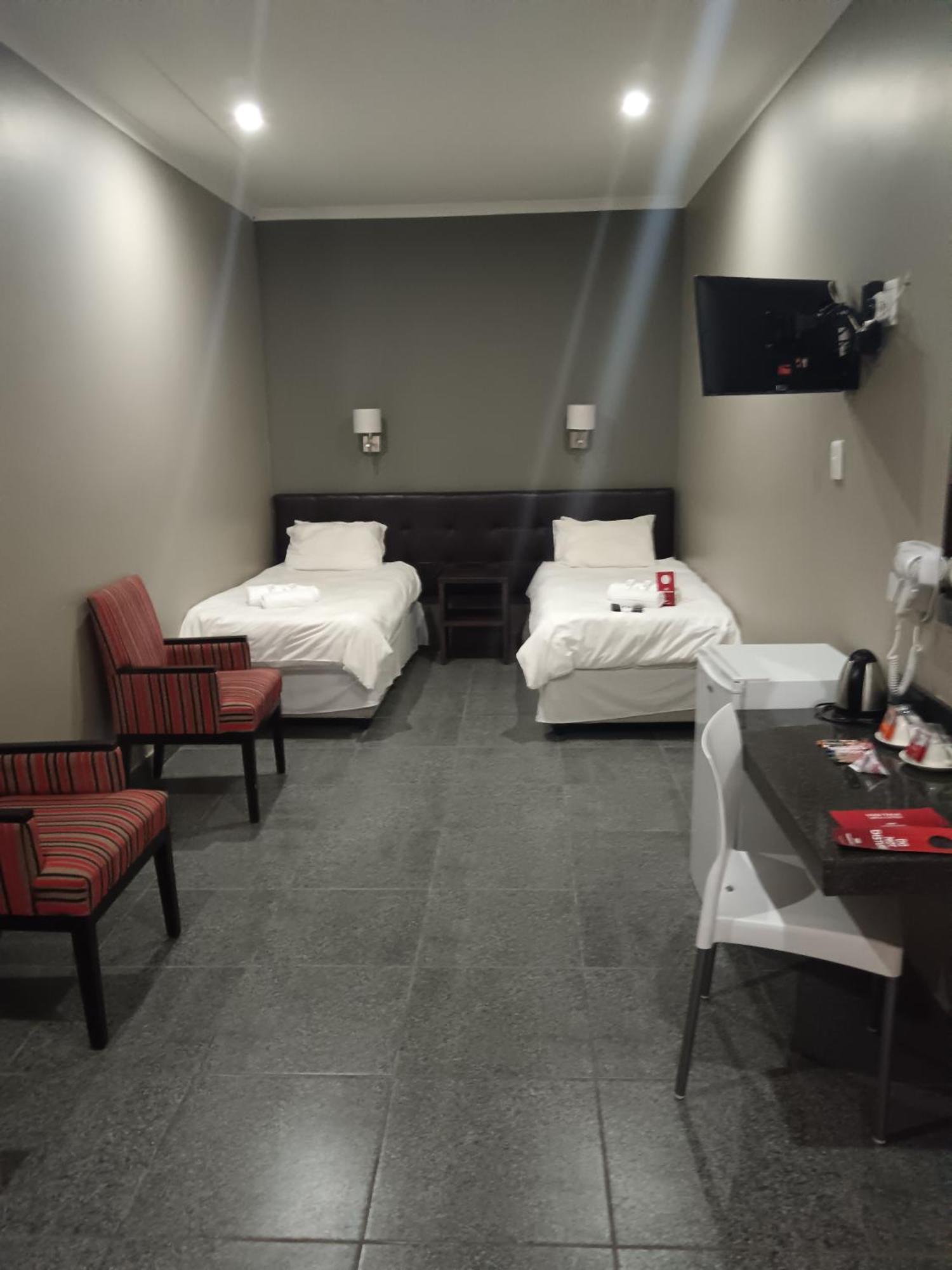 Calvinia Hotel Eksteriør billede